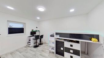 REZERVOVANÉ.
Na predaj moderný 4-izbový rodinný dom v obci Ž