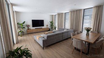 Ponúkame na predaj skolaudovaný moderný 4-izbový bungalov s 