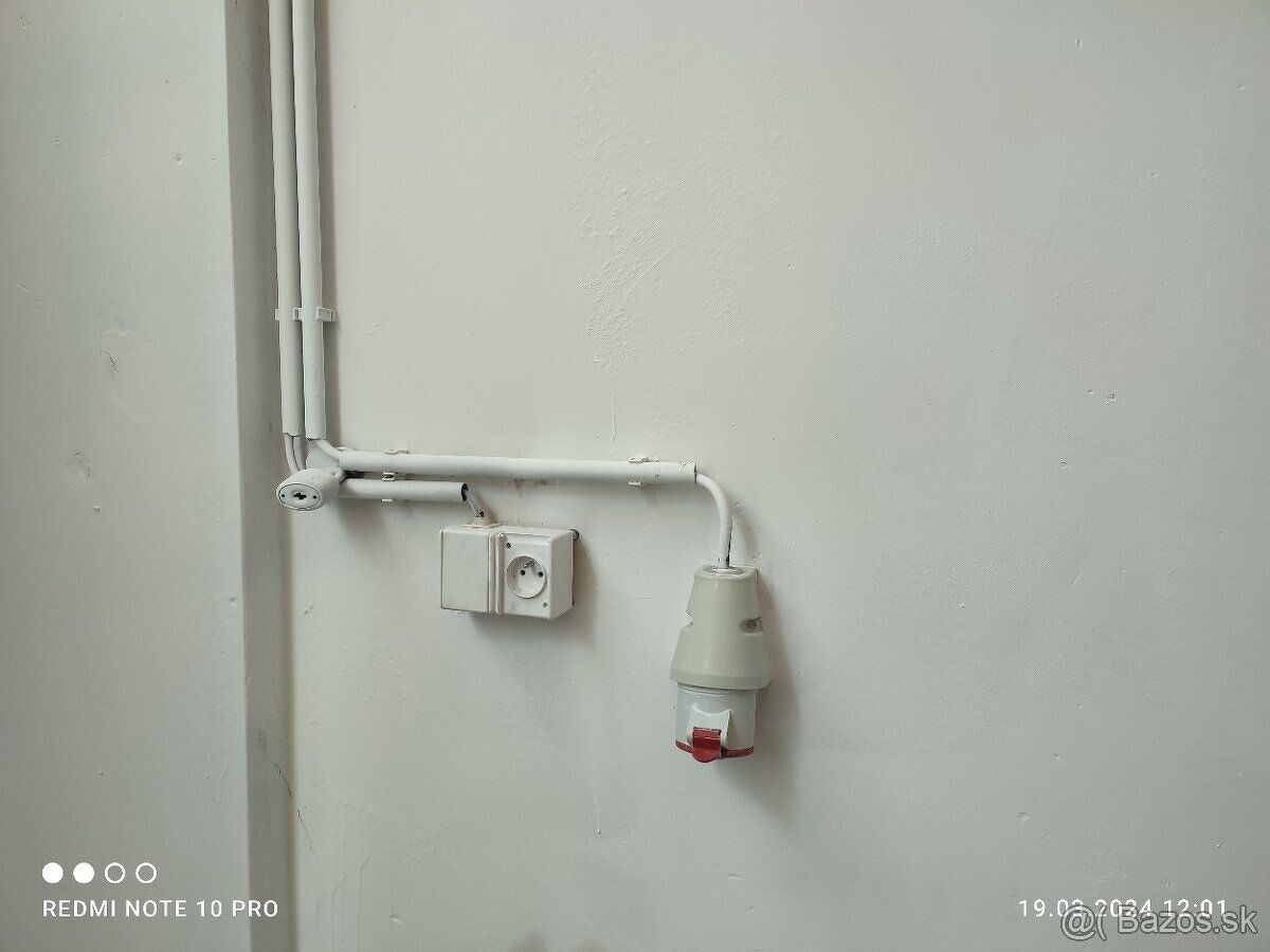 Prenajmeme dielňu/sklad cca 130m2 (2 vstupné brány) na Trnav