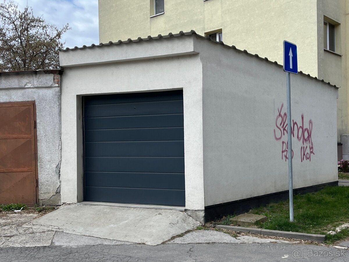 Dám do prenájmu garáž na ulici Šafárikova trieda, Košice - T