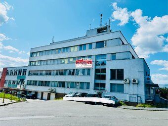 EXKLUZÍVNE ponúkam na prenájom murovanú garáž v centre mesta