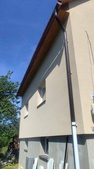 Ponúkame na predaj priestranný rodinný dom v obci Klokočov, 