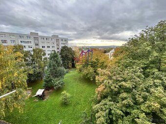 Ponúkame na predaj priestranný 3-izbový byt o výmere 65 m², 