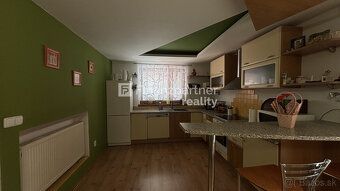 F039-22-SIRA3E   Exkluzívne na prenájom lukratívny 4-izbový 
