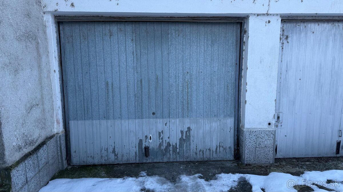 Predám garáž v Púchove, smer Nosice , Garáž je spolu s ostat