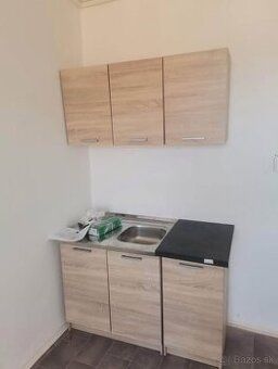 Ponúkam na prenájom garsónku na 7. poschodí na ul. Dr. Jansk