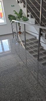Ponúkame na predaj zrekonštruovanú garsónku o výmere 20 m2 s