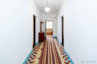 Atmosféra TOKAJA, veľký pozemok a možnosť vytvoriť si bývani