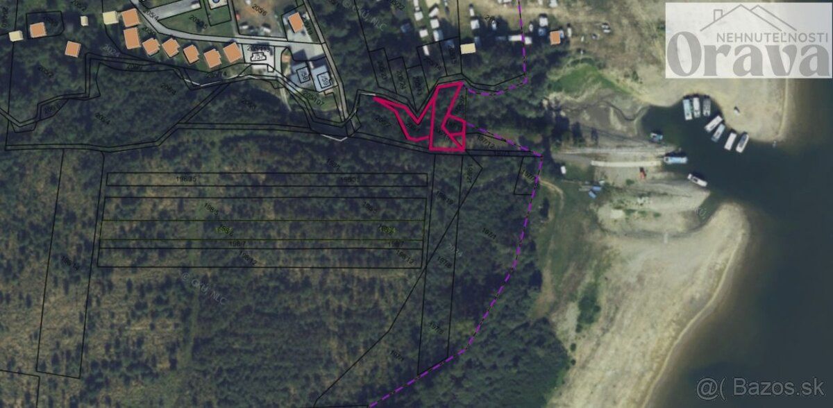 Ponúkame na predaj pozemok o výmere 1 217 m², nachádzajúci s