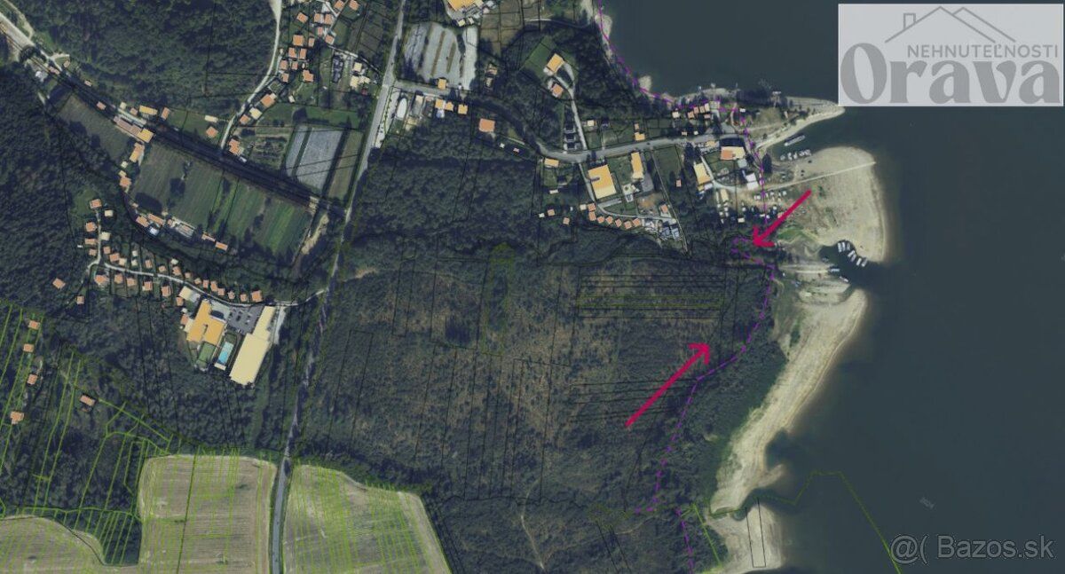 Ponúkame na predaj pozemok o výmere 1 217 m², nachádzajúci s