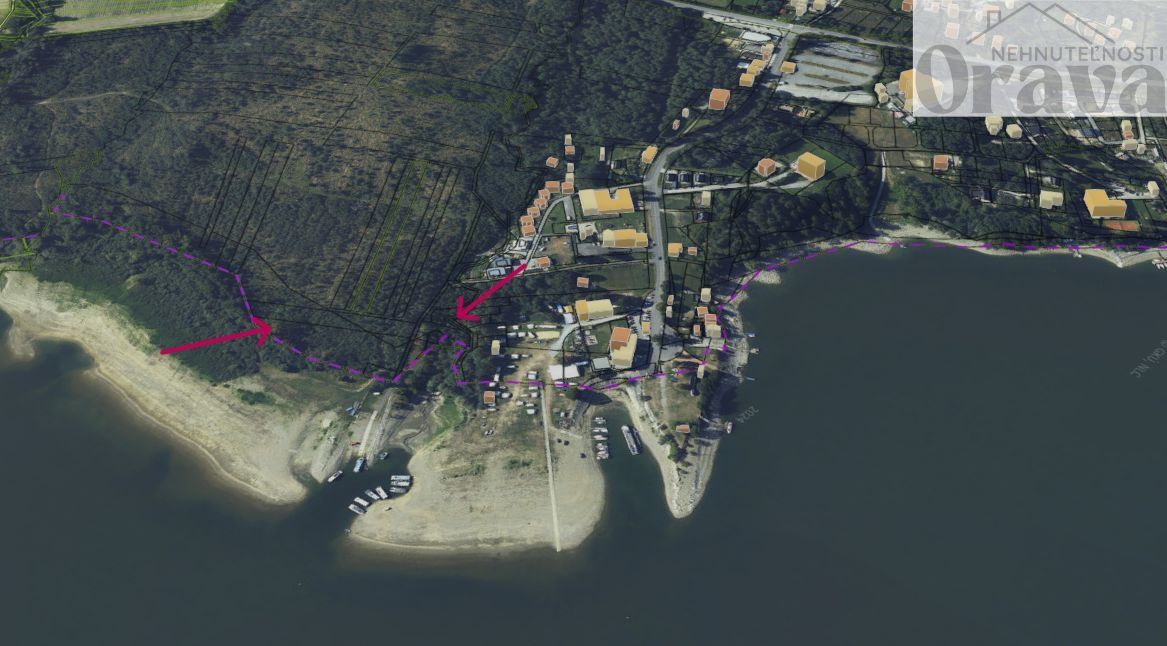 Ponúkame na predaj pozemok o výmere 1 217 m², nachádzajúci s
