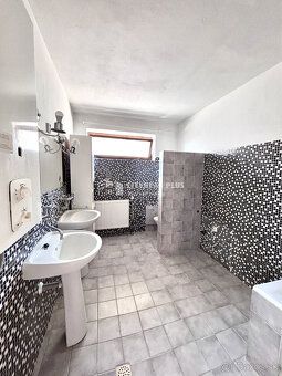 Typ: Rodinný dom Obec: Nové Zámky
Ponúkame Vám na predaj pos