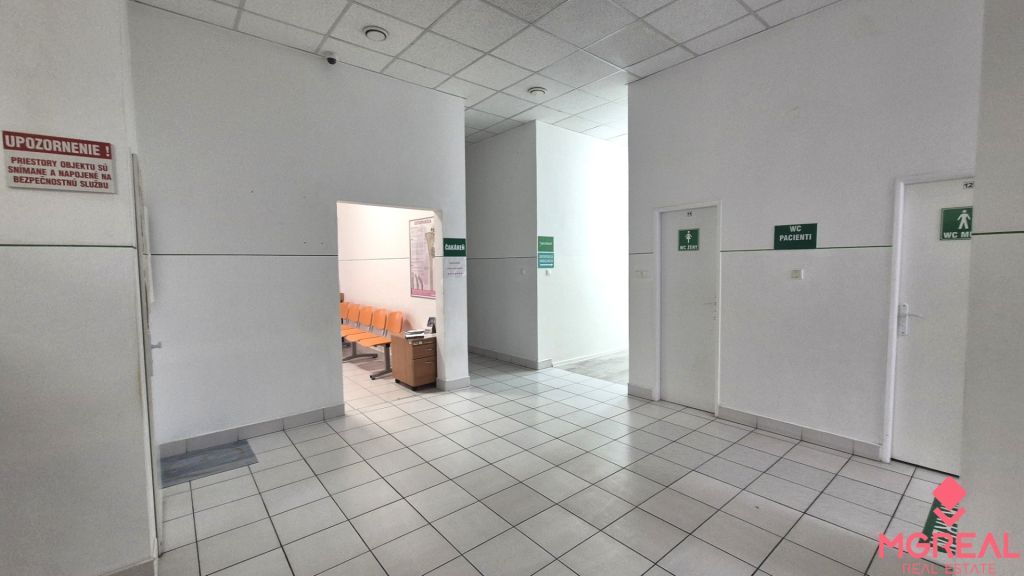 Ponúkam na prenájom komerčné a prevádzkové priestory v meste