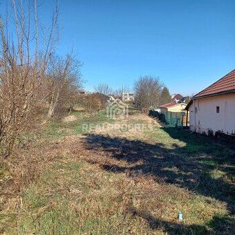 Ponúkame vám na predaj pozemok o obci Cabaj-Čápor Riegler. P