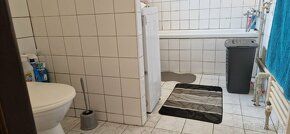 EXKLUZÍVNE. Ponúkame na predaj starší rodinný dom v pôvodnom