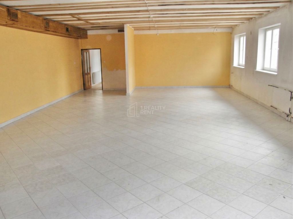 1. Reality Rent ponúka do prenájmu kancelárske priestory 80 