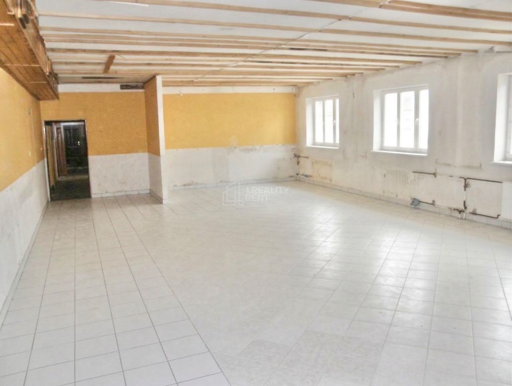 1. Reality Rent ponúka do prenájmu kancelárske priestory 80 