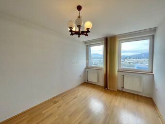 1. Reality Rent Žilina ponúka na prenájom kancelárske priest