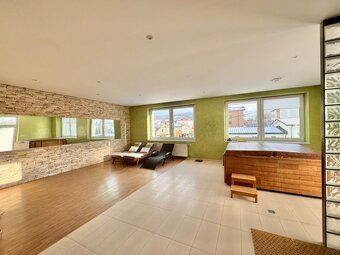 1. Reality Rent, ponúka investíciu i množstvo podnikateľskýc