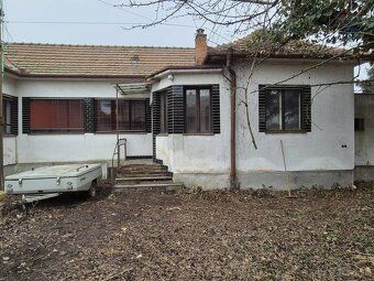 Realitná kancelária RE/MAX ponúka na predaj starší rodinný d