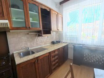 PREDAJ 5 izbový dom NITRA, spodná časť ZOBORA, Radova ulica
