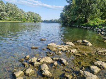 Hľadáte pokojné miesto na relax v prírode, no zároveň s výbo