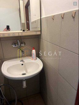 Exkluzivně Vám nabízím k pronájmu halu ve Vizovicích na ul. 