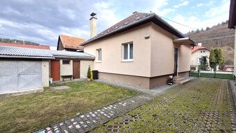 V obci Brusno ponúkame na predaj murovaný rodinný dom, ktorý