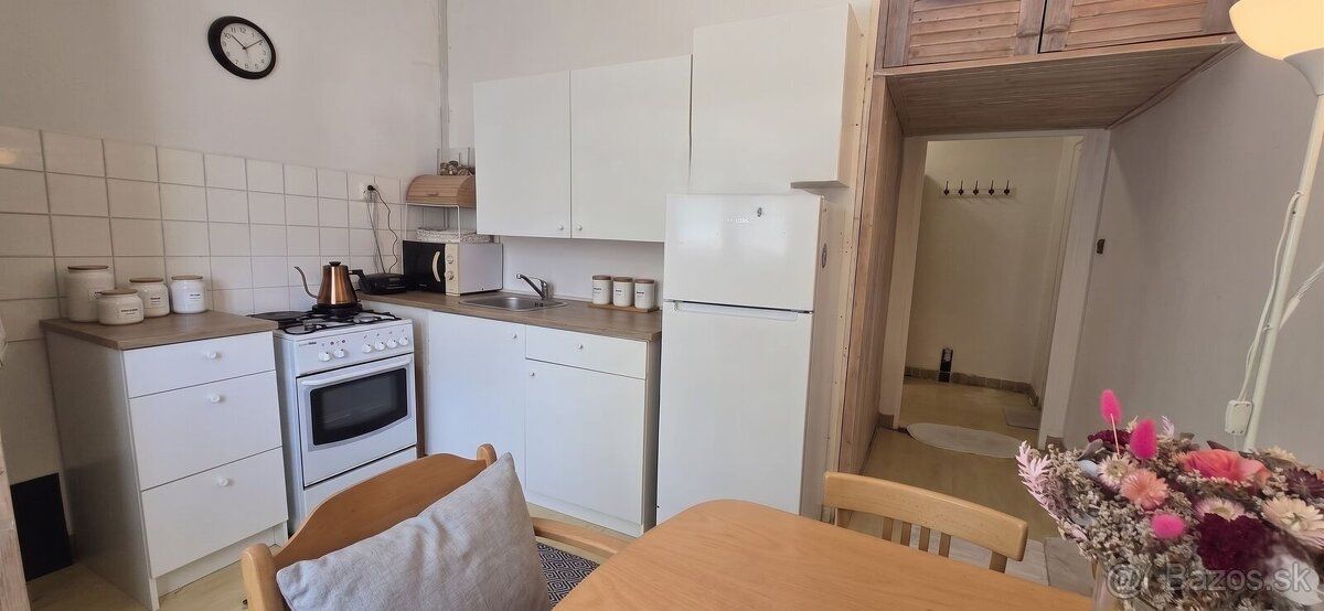 EXKLUZÍVNE IBA U NÁS! Realitná kancelária RE/MAX ponúka na p
