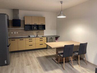 EXKLUZÍVNE IBA U NÁS! Realitná kancelária RE/MAX ponúka na p