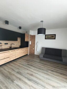 EXKLUZÍVNE IBA U NÁS! Realitná kancelária RE/MAX ponúka na p
