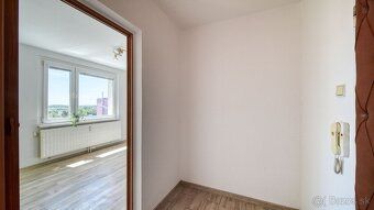 REMAX Ahoj Vám ponúka na predaj svetlý 1-izbový byt na najvy
