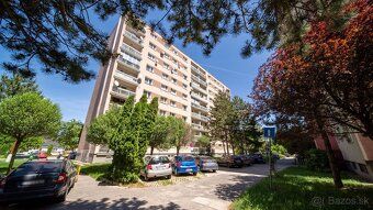 REMAX Ahoj Vám ponúka na predaj svetlý 1-izbový byt na najvy