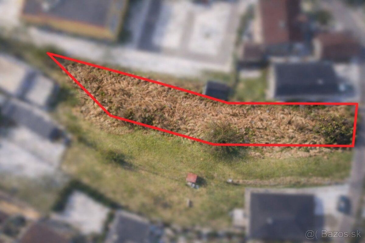 Ponúkame Vám na predaj stavebný pozemok s výmerou 881 m², kt