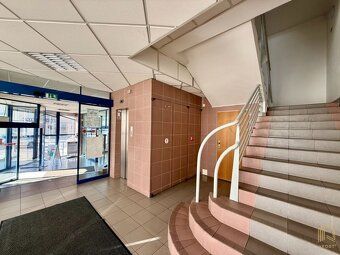 AVORY Realitné Centrum / Ponúkame na prenájom peknú kancelár