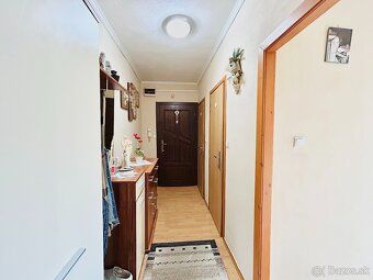 Ponúkame na predaj exkluzívny, priestranný a svetlý 3-izbový