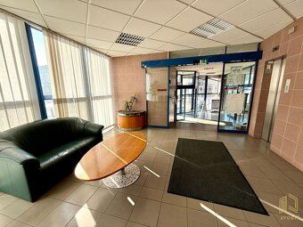 AVORY Realitné Centrum / Ponúkame na prenájom peknú kancelár