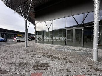 Prenájom obchodných priestorov – OC Retail Park Liptovský Mi