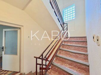 KABØ Real estate Vám ponúka na predaj priestranný rodinný do