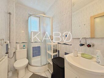 KABØ Real estate Vám ponúka na predaj priestranný rodinný do