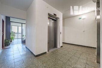 Realitní makléri Peter Heriban a Klaudia Heribanová Vám ponú