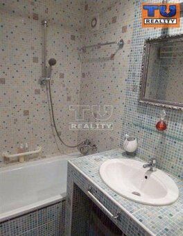 TUreality ponúka na predaj zrekonštruovaný 3-izbový byt v Ru