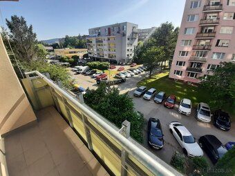 Prenajmem prerobený 2 izbový byt 65 m2 Bajzova 2419/21 Žilin