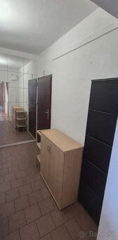 Typ: 3-izbový byt Ulica: Budatínska Obec: Bratislava-Petržal