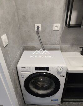 Ponúkame Vám na prenájom 1-izbový /35 m2/ nezariadený apartm