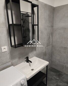 Ponúkame Vám na prenájom 1-izbový /35 m2/ nezariadený apartm