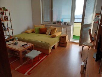 Tel: 0908 715 715, Ponúkam na predaj kompletne zariadený 1 i
