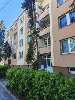 Ponúkame na predaj svetlý, výborne dispozične riešený 3-izbo