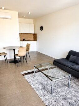 LUXUSNÝ 3-izbový byt v novostavbe City Residence + 2x parkov