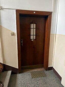 V zastúpení majiteľov ponúkame na predaj 2 a pol -izbový byt